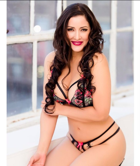 Nana Gouvea Posa De Lingerie E Recebe Elogios Nas Redes