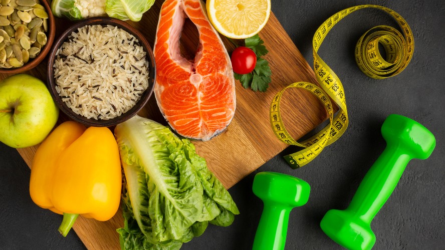 Profissionais explicam o que é bulking e cutting