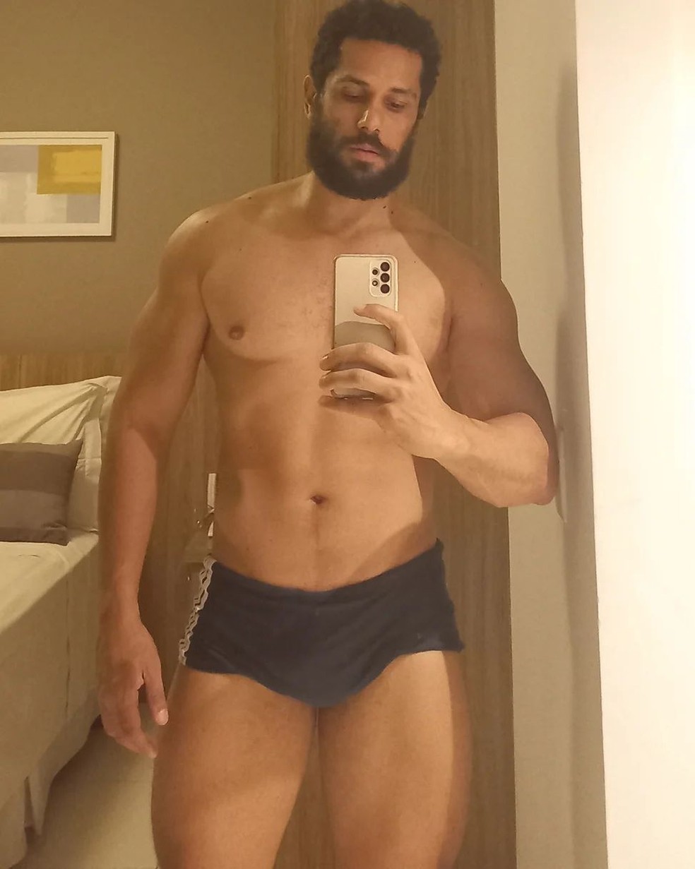 Amaury Lorenzo tem chamado atenção nas redes sociais pelo corpo definido. — Foto: Reprodução/Instagram