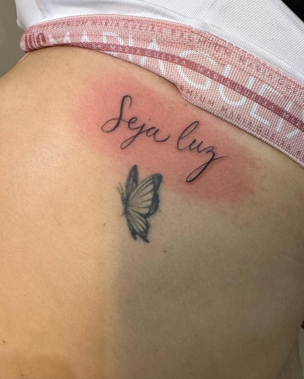 Uma das novas tatuagens de Gabi Martins — Foto: Reprodução/Instagram