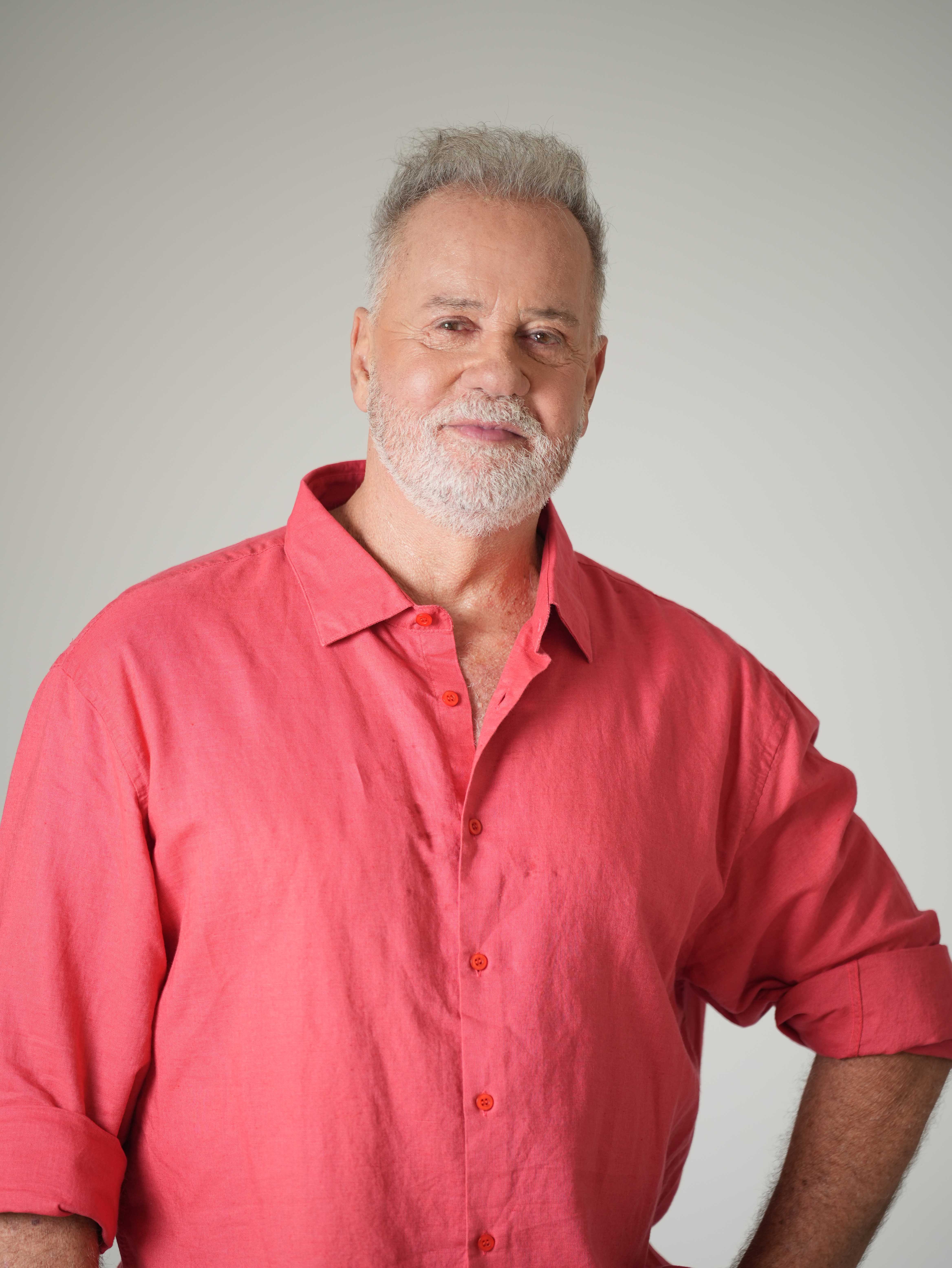 Cover image for Aos 76 anos, Luiz Fernando Guimarães revela ter feito pelo menos cinco procedimentos estéticos: 'sou super a favor'