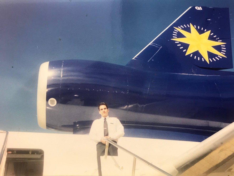 Anderson Hartman revela segredos da aviação, da época em foi comissário de bordo da Varig — Foto: Arquivo pessoal