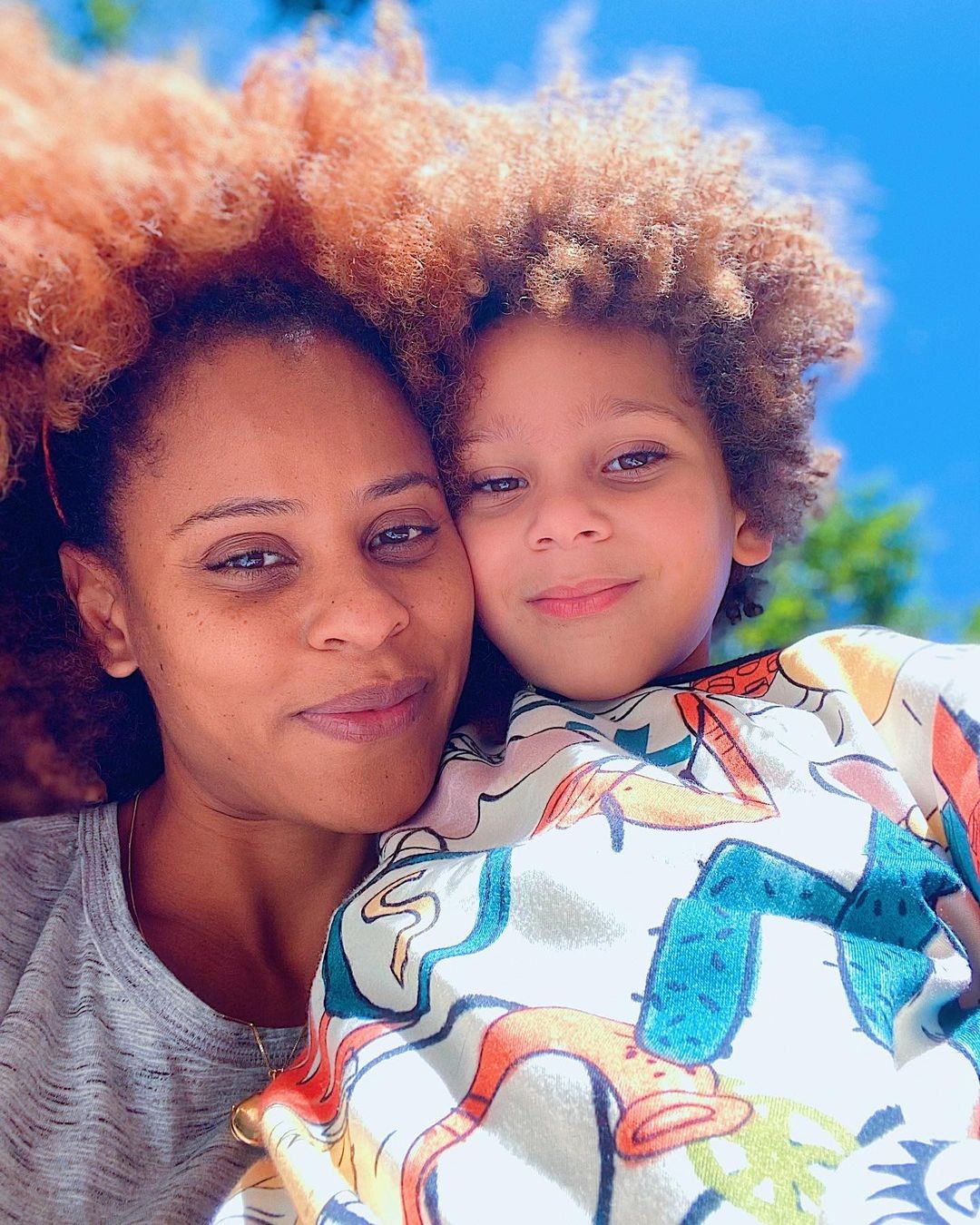 Aline Wirley e o filho Antônio — Foto: Instagram/Reprodução