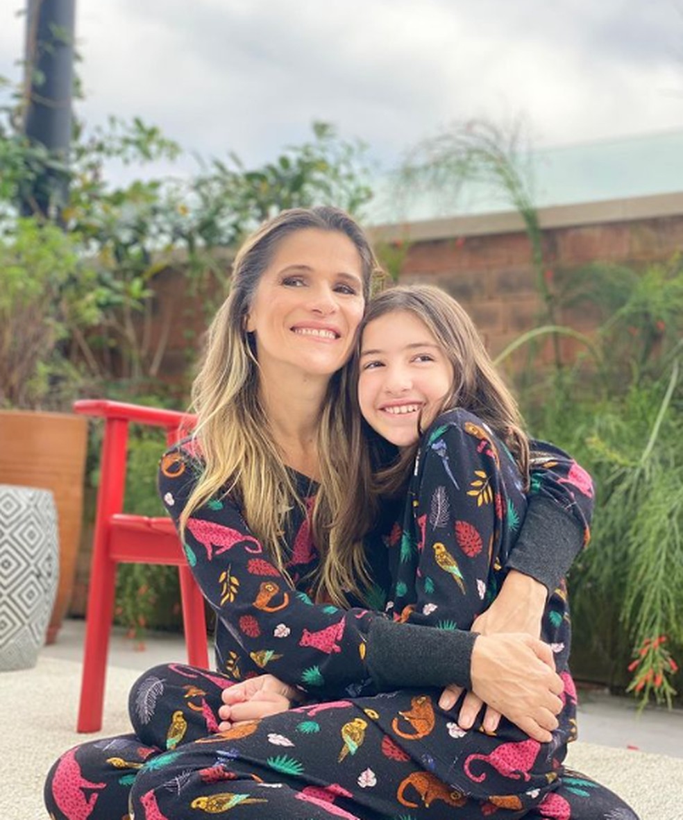 Ingrid Guimarães e a filha, Clara — Foto: Instagram