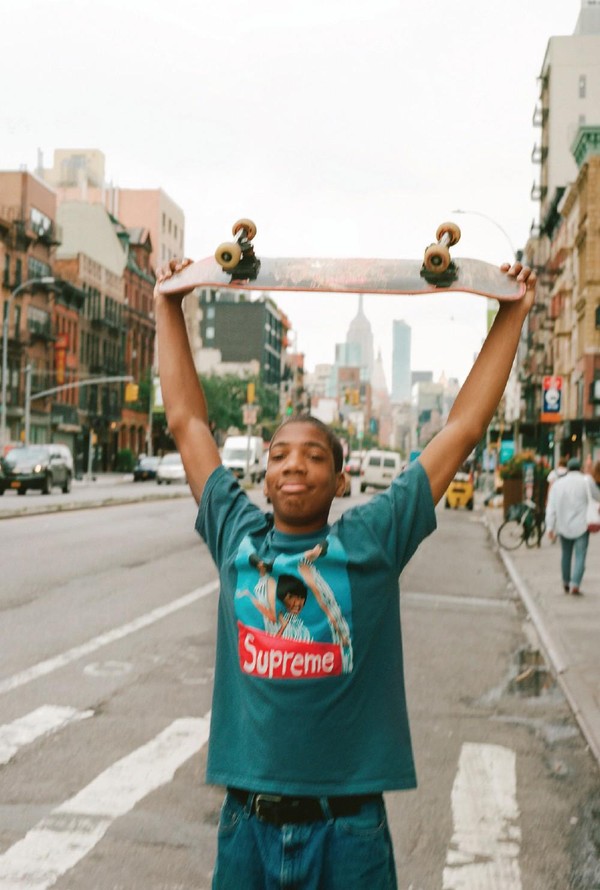 Do skate ao high fashion o sucesso supremo da marca Supreme Estilo GQ