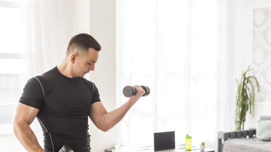 Esses três exercícios feitos em 10 minutos mexem com o corpo inteiro, segundo fisioterapeuta ligado à Harvard Esses três exercícios feitos em 10 minutos mexem com o corpo inteiro, segundo fisioterapeuta ligado à Harvard