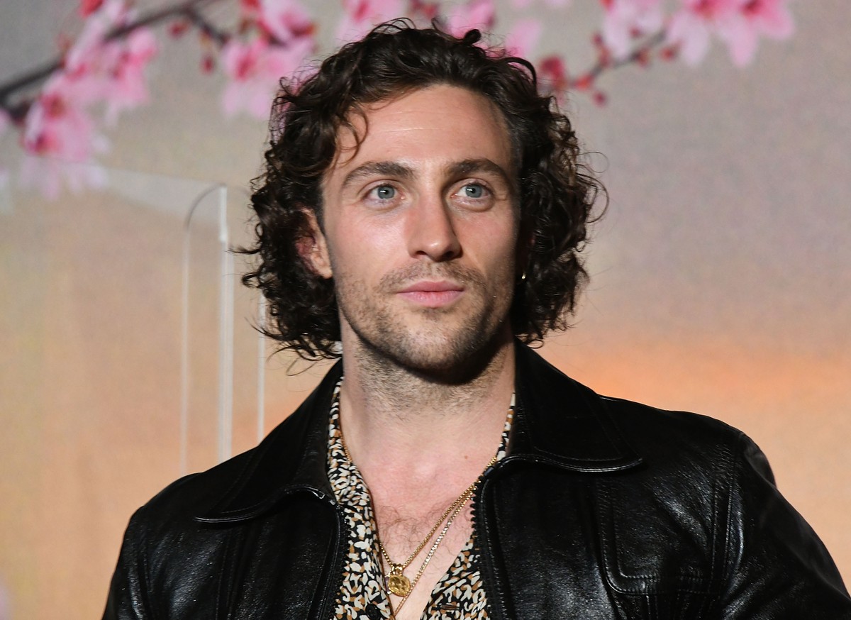 Aaron Taylor-Johnson é o retrô excêntrico que os filmes de ação querem