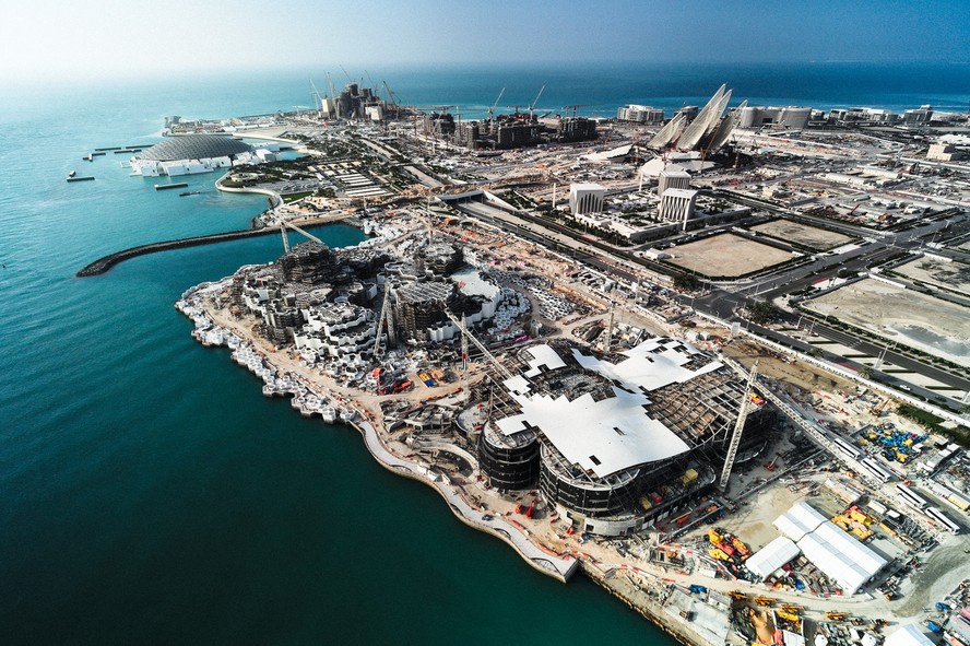 Abu Dhabi investe quase R$ 30 bilhões em 'ilha de arte', com