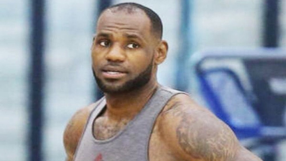 Barba lebron james sale