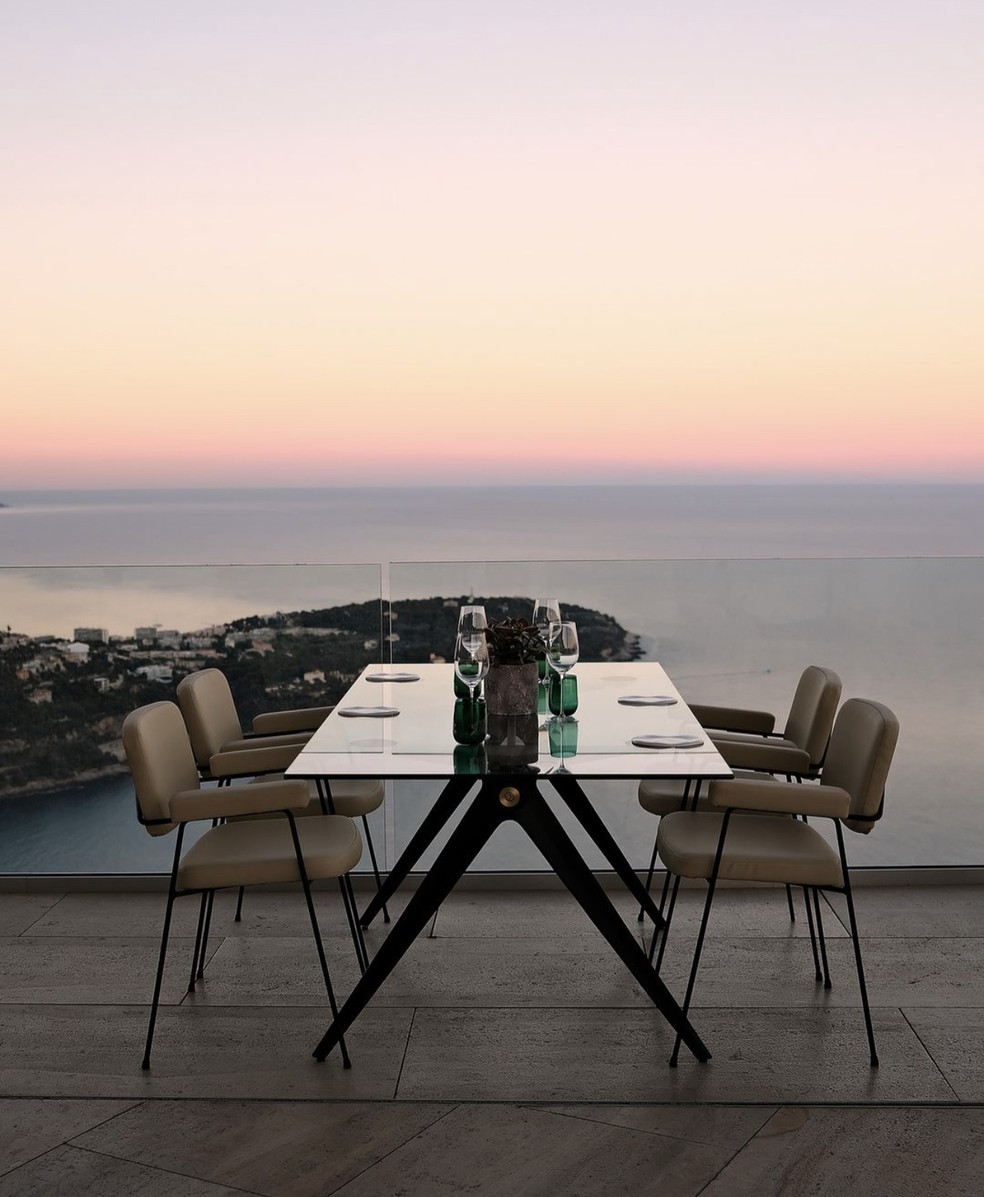 A vista espetacular do restaurante Ceto do The Maybourne Riviera — Foto: Divulgação