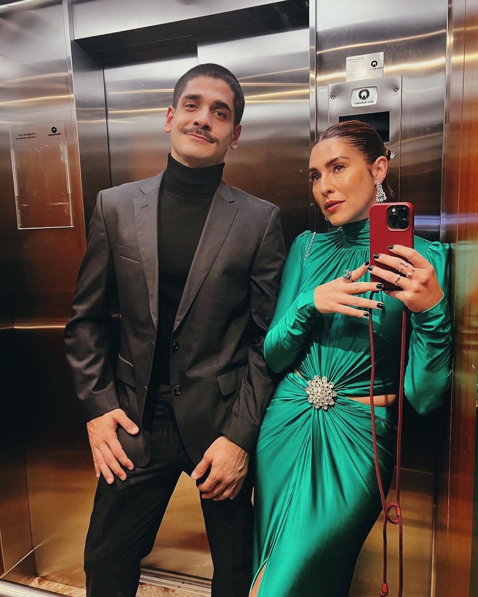 Fernanda Paes Leme e o noivo Victor Sampaio — Foto: Instagram/Reprodução