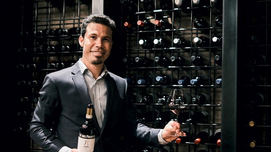 Na Itália, Hernanes produz 10 mil garrafas de vinho por ano em propriedade avaliada em € 4 mi 
