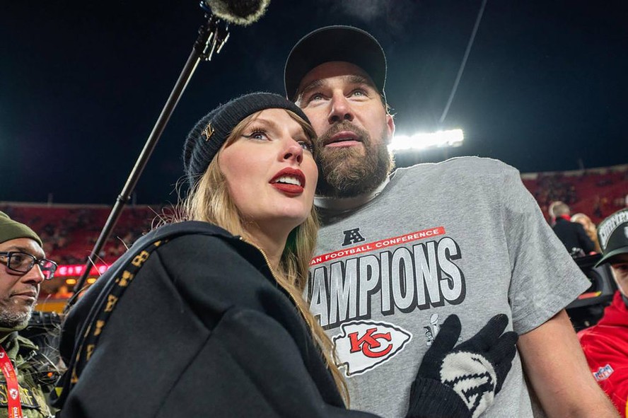 Namorado de Taylor Swift, Travis Kelce diz não ver problema em ser ...