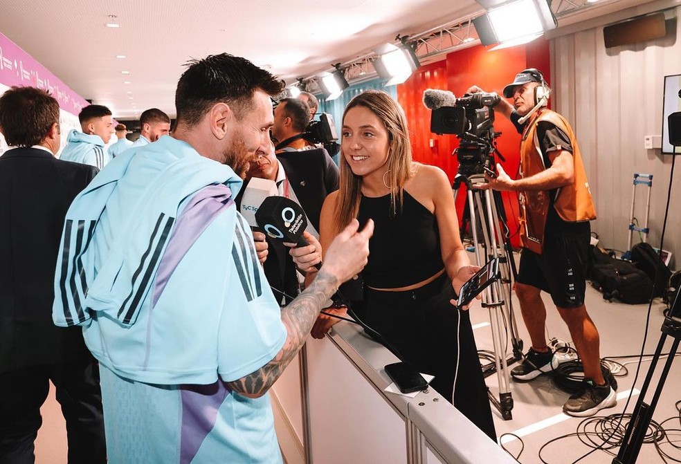 Jornalista apontada como pivô da crise de Messi se pronunciou affair com jogador — Foto: @tatografias