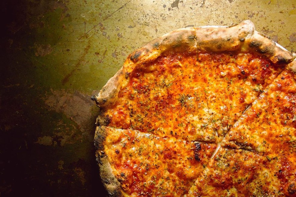 Pizza sabor Classic New York, da Ferro e Farinha. — Foto: Reprodução/Instagram