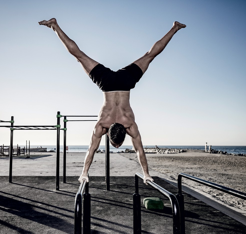 Barz Club Street Workout: Os Melhores Exercícios de Bíceps da Calistenia