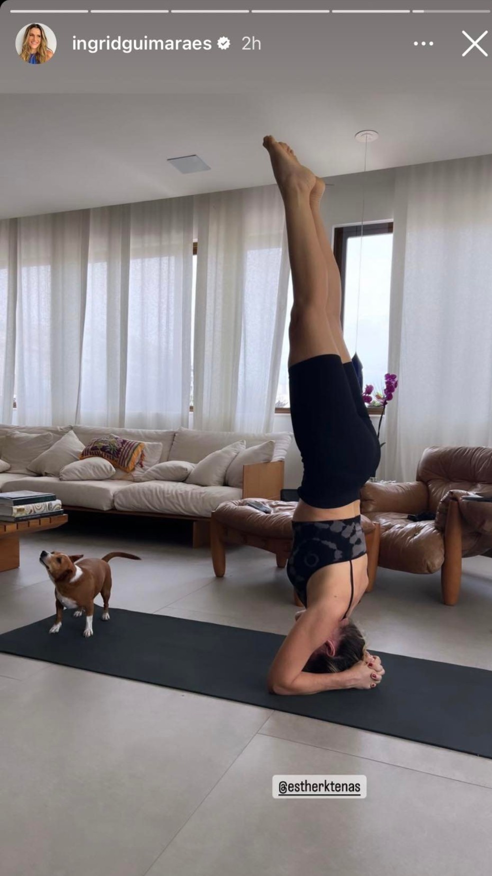 Ingrid Guimarães surpreende com pose de yoga — Foto: Instagram