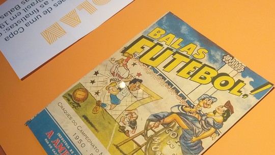 Crise no futebol e doces jogados fora: a história do primeiro álbum de figurinhas da Copa no Brasil Crise no futebol e doces jogados fora: a história do primeiro álbum de figurinhas da Copa no Brasil