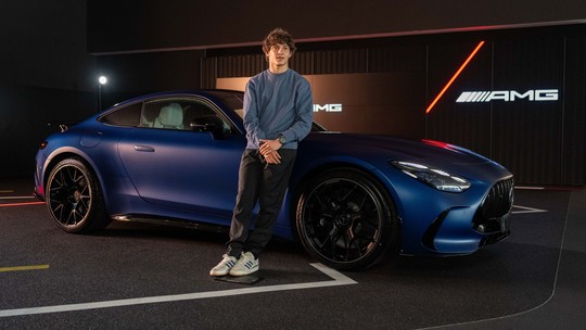 O supercarro de R$ 1,1 milhão dirigido por Kimi Antonelli