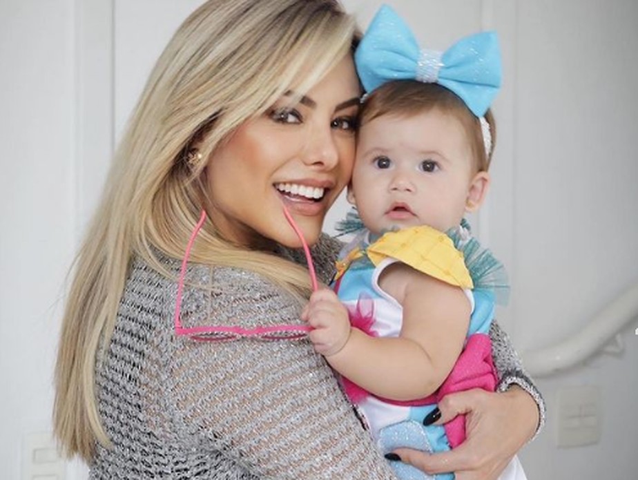 Poliana Rocha celebra aniversário da neta, Maria Alice: 'Sua vida me deu  mais vida'