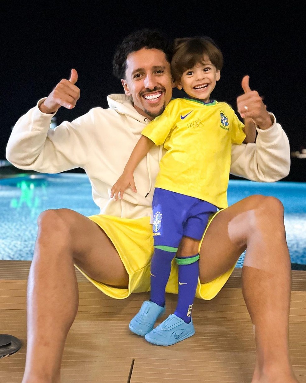Marquinhos e o filho Enrico (3) sorridentes curtem aniversário no Catar — Foto: Reprodução/Instagram