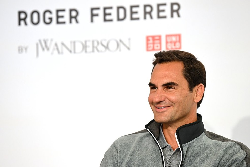 Federer durante o lançamento da sua nova coleção com a Uniqlo — Foto: Reprodução / Instagram