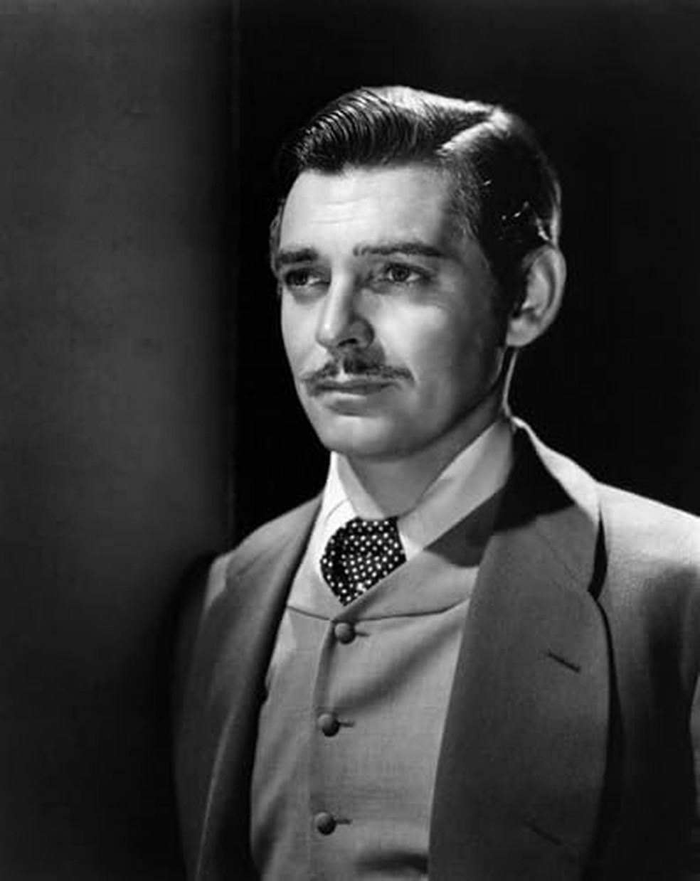 20 bigodes de cinema para você se inspirar