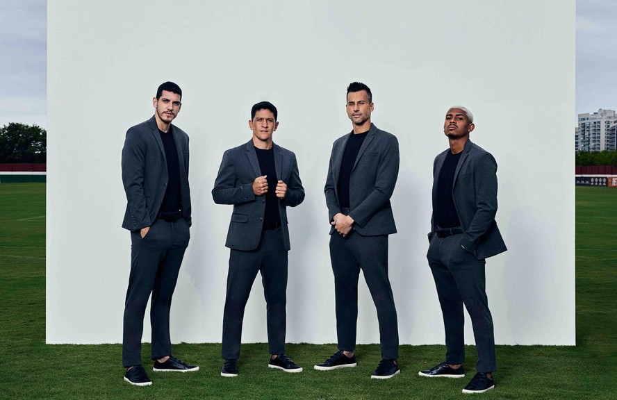 Foxton veste Fluminense em viagem à Arábia