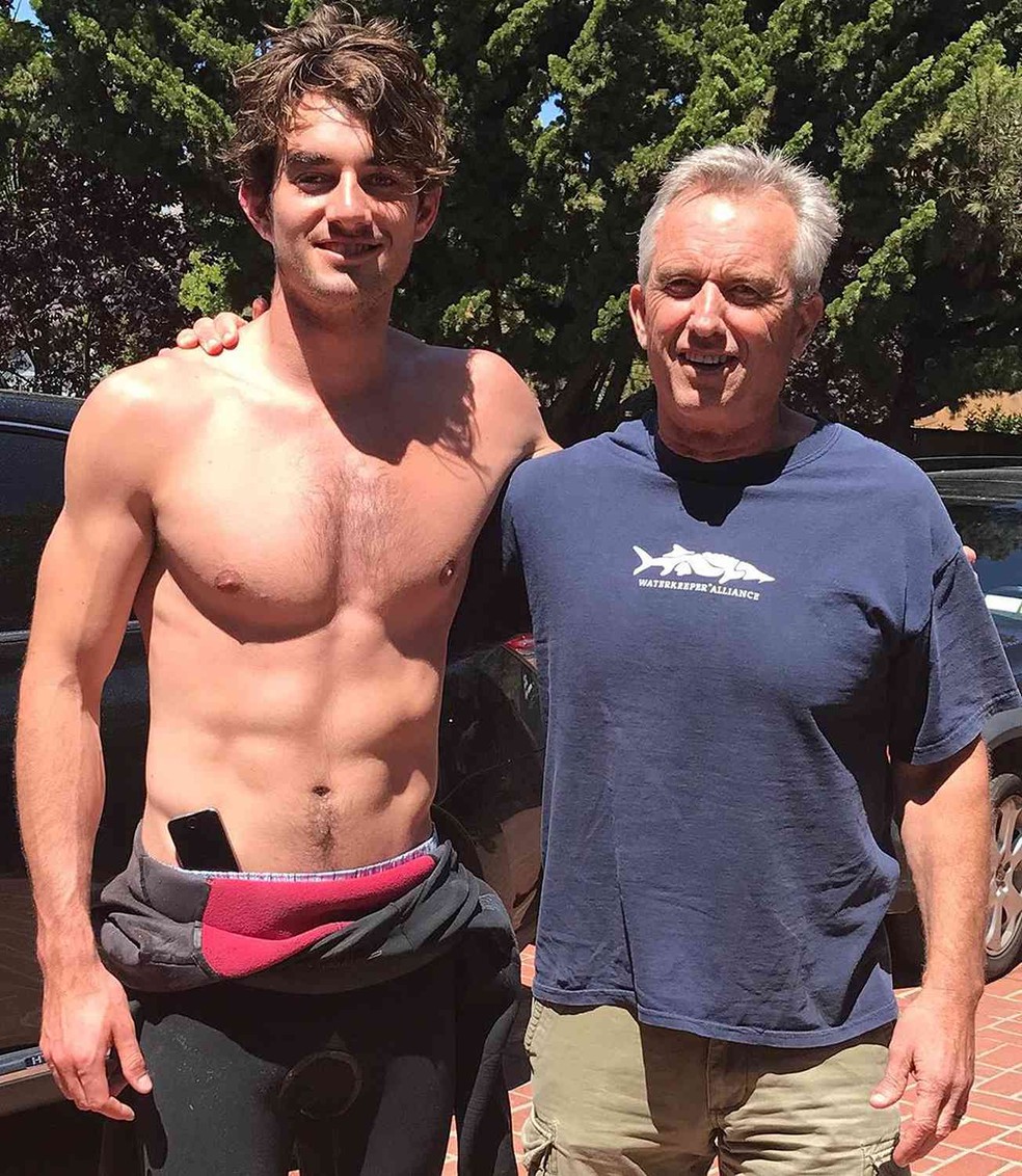 Quem conor kennedy noivo de giulia be que j tirou foto com lula e
