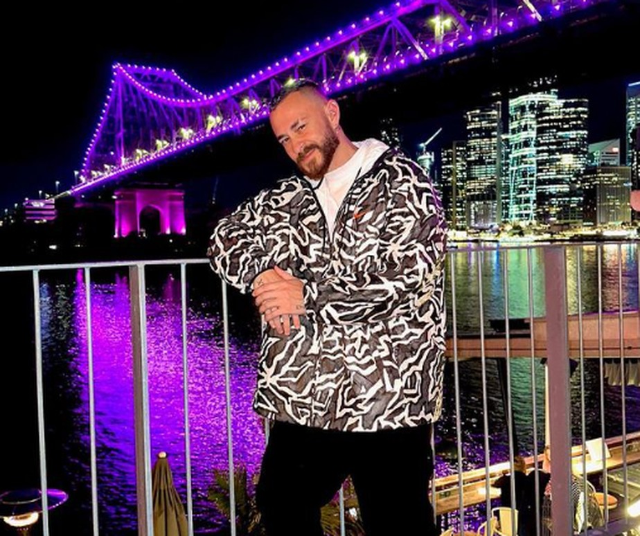 Fred Bruno posa em Brisbane, na Austrália: 'Futebol me levou para ...