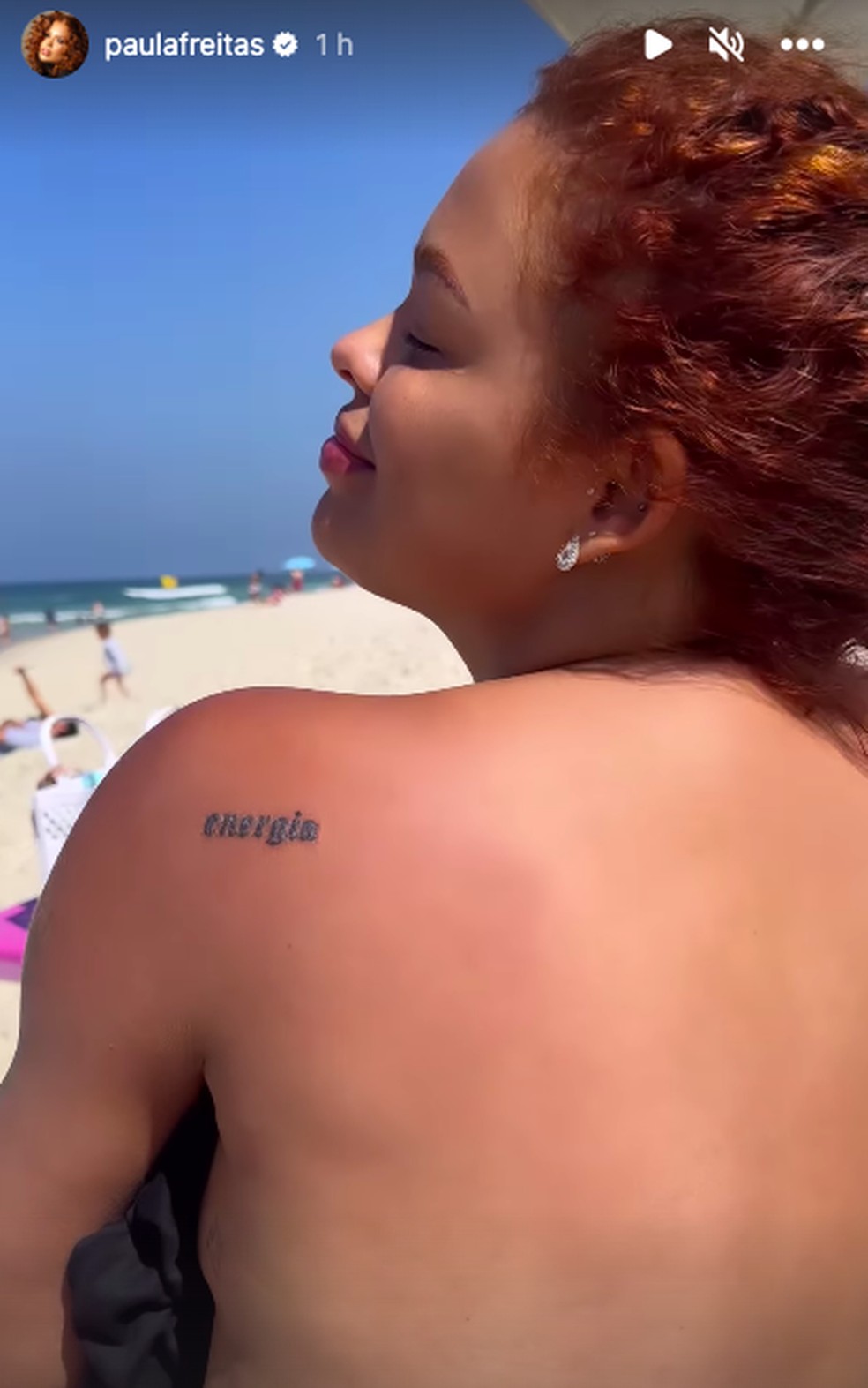 Ex-BBB Paula Freitas faz topless em praia do Rio — Foto: Reprodução Instagram