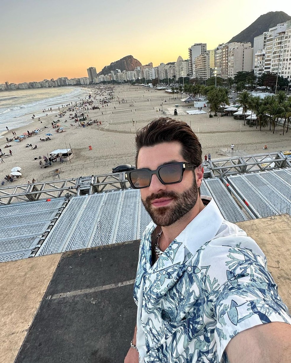 Alok faz show comemorativo do centenário do Copacabana Palace neste fim de semana — Foto: Reprodução/Instagram