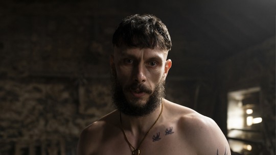 "Half Man": nova série do criador de "Bebê Rena" revela homens que não sabem depender sem dominar "Half Man": nova série do criador de "Bebê Rena" revela homens que não sabem depender sem dominar