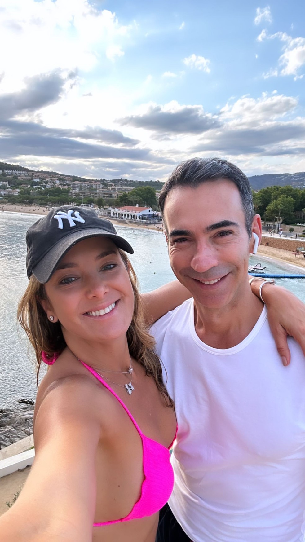 Ticiane Pinheiro ao lado do marido César Tralli, na Espanha — Foto: Reprodução/Instagram