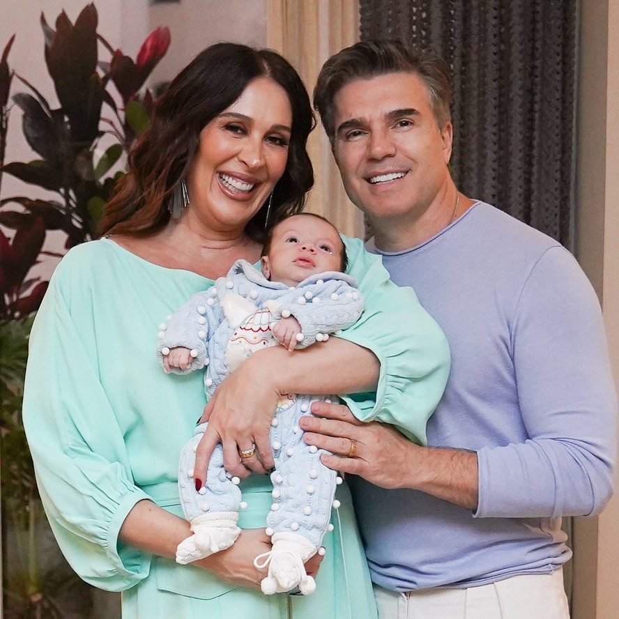 jarbas-homem-de-mello-celebra-os-2-meses-do-filho-com-clique-em-fam-lia