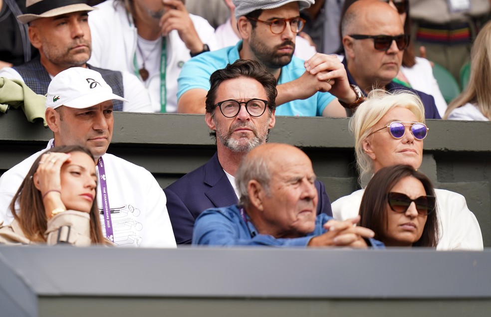 Hugh Jackman e a esposa Deborra-Lee Furness marcam presença na final de Wimbledon — Foto: Getty Images