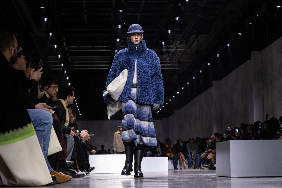 Em Milão, Dolce&Gabbana faz uma viagem no tempo pelo guarda-roupa