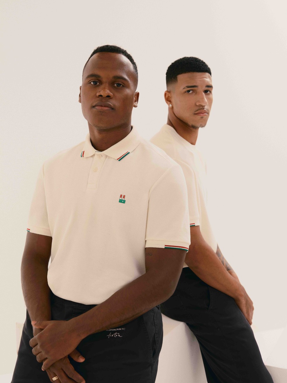 Jogadores do Fluminense com seu novo traje de viagem desenvolvido pela Foxton — Foto: Cortesia Foxton