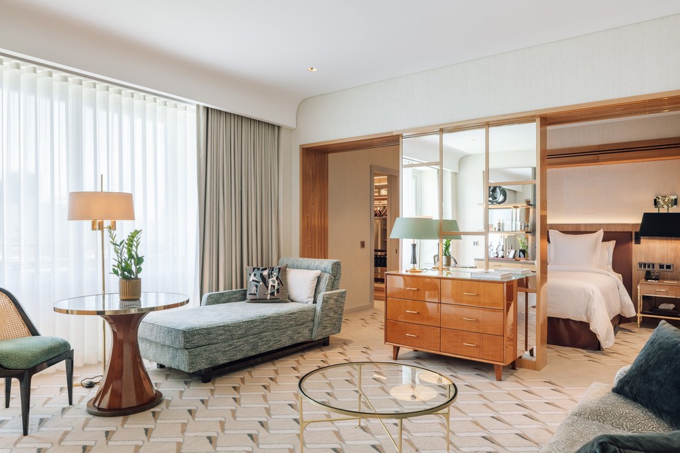 Os quartos do Four Seasons Ritz Lisboa são bem espaçosos — Foto: Divulgação