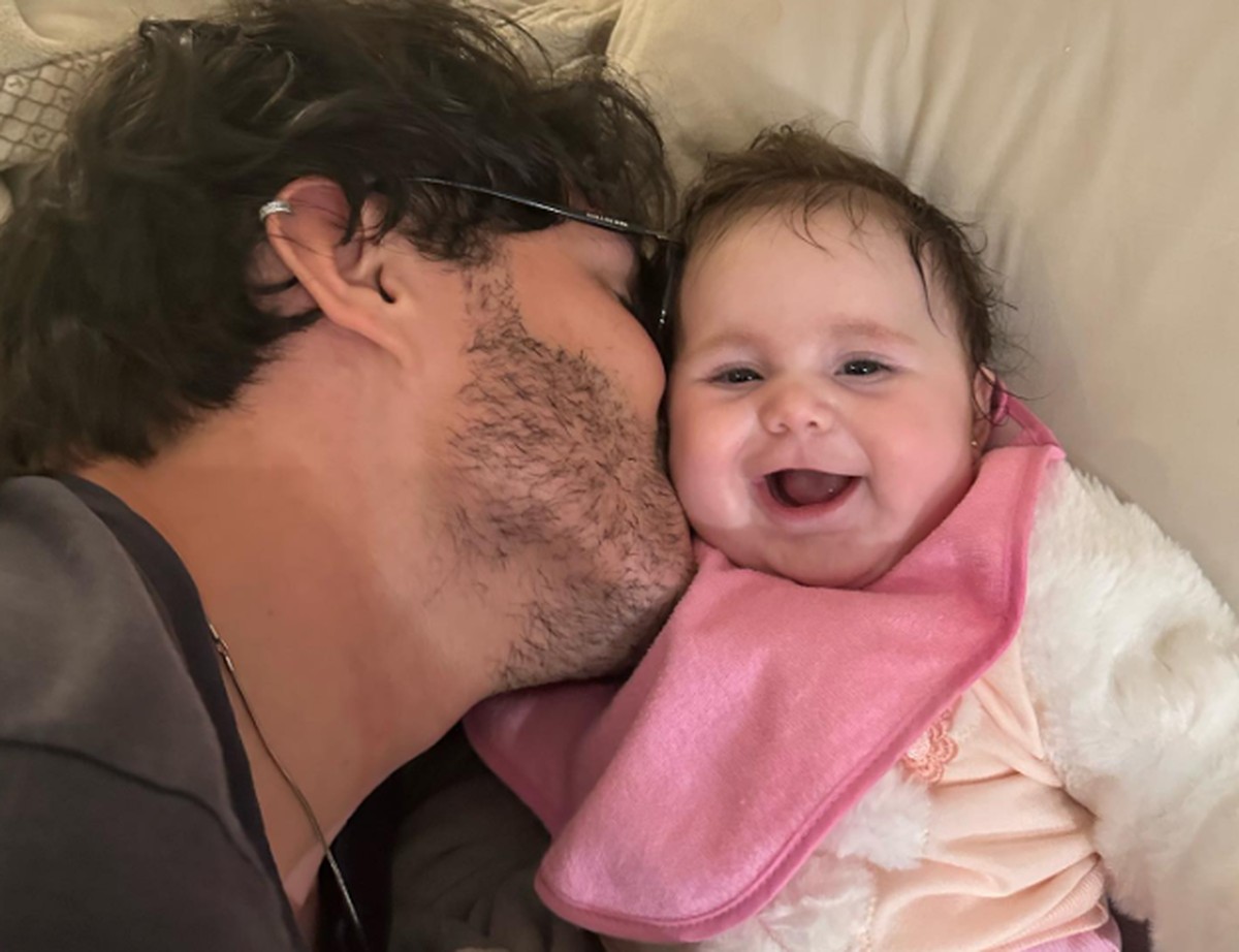 Eliezer encanta ao compartilhar novos cliques com a filha, Lua: 'Melhor ...