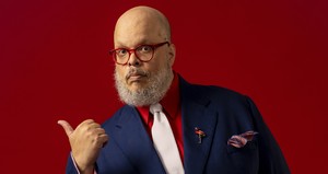 Ed Motta se diz arrependido de polêmicas e retoma músicas em português em novo álbum