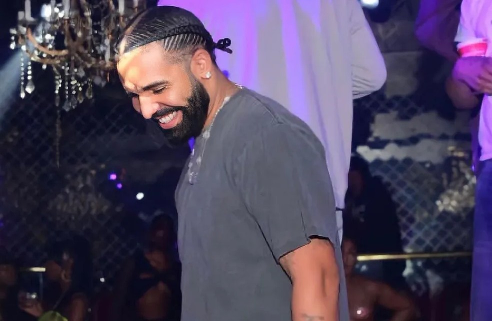 Em 2022, Drake adotou um novo visual e apostou nas tranças nagô — Foto: Reprodução/Instagram