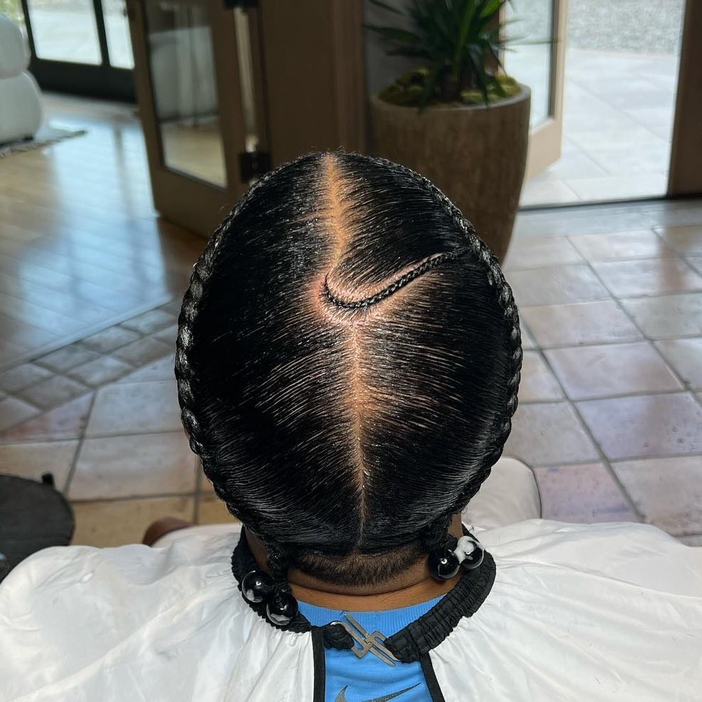 Tranças nagô: Drake faz símbolo da Nike no cabelo — Foto: Reprodução/Instagram