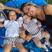 Vírginia Fonseca com as filhas Marias — Foto: Instagram/Reprodução