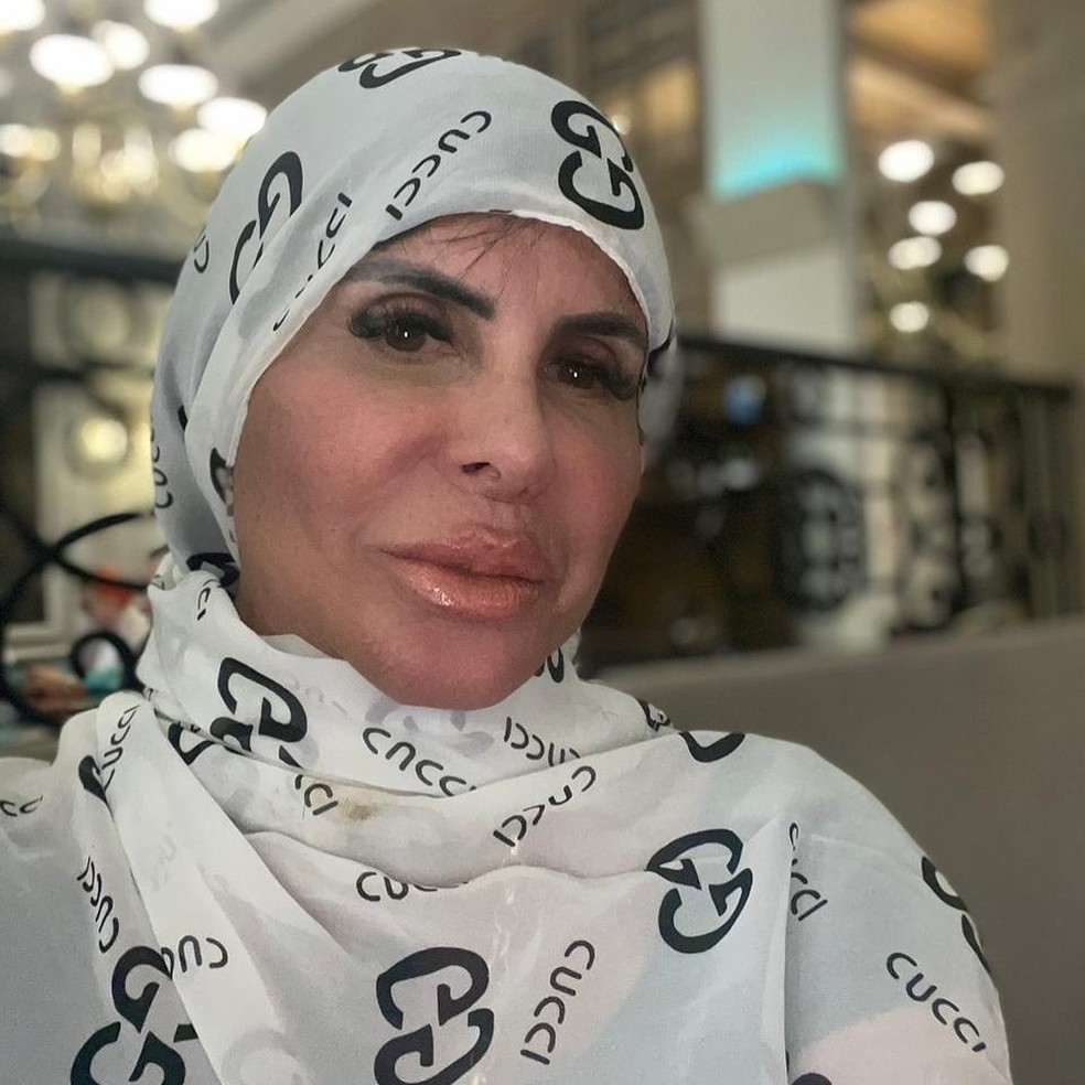 Após biquíni polêmico no Catar, Gretchen posa com hijab para os 'faladores  de plantão' | GQ | GQ