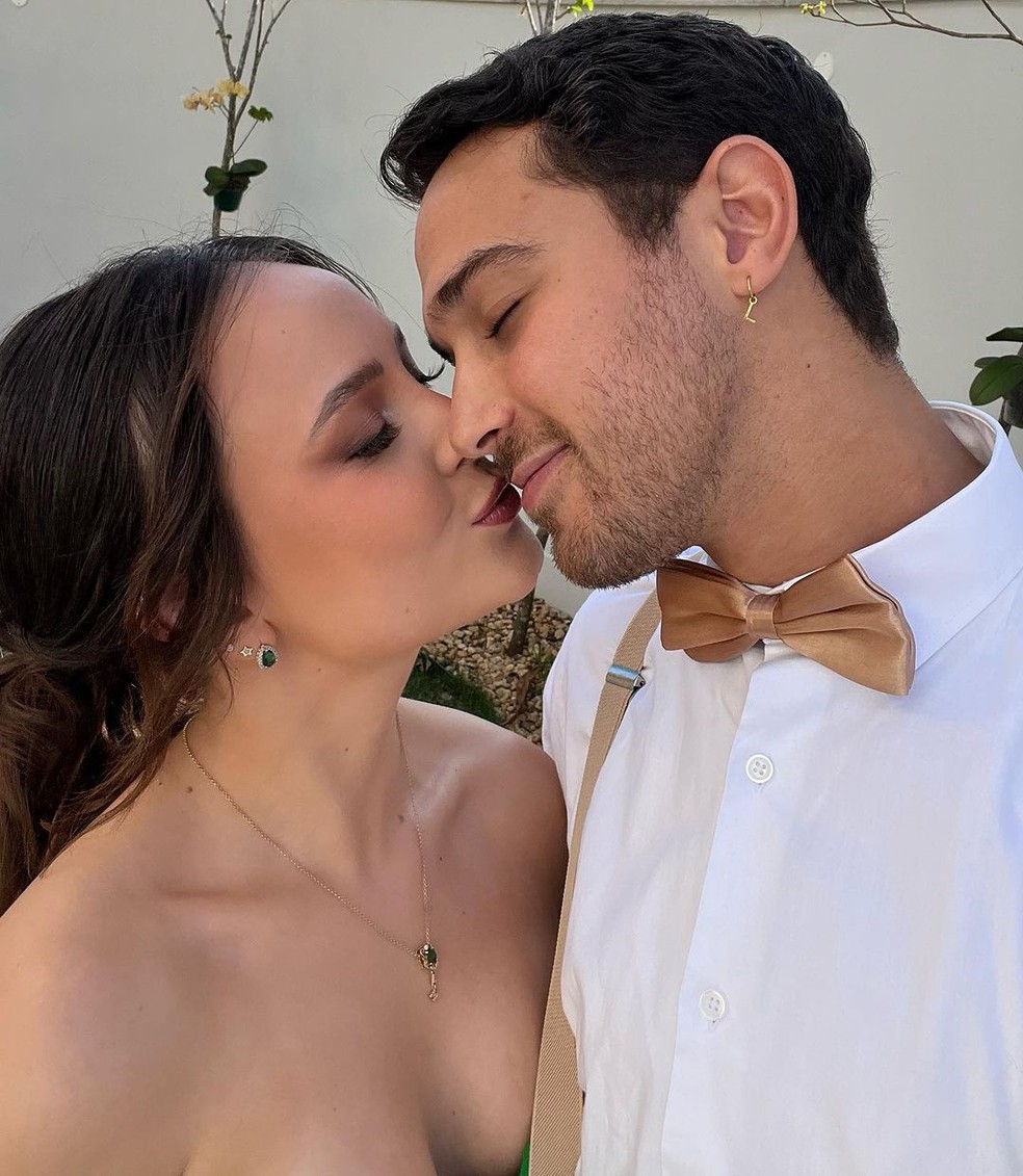 Larissa Manoela e André Luiz Frambach são padrinhos de casamento  — Foto: Instagram/Reprodução