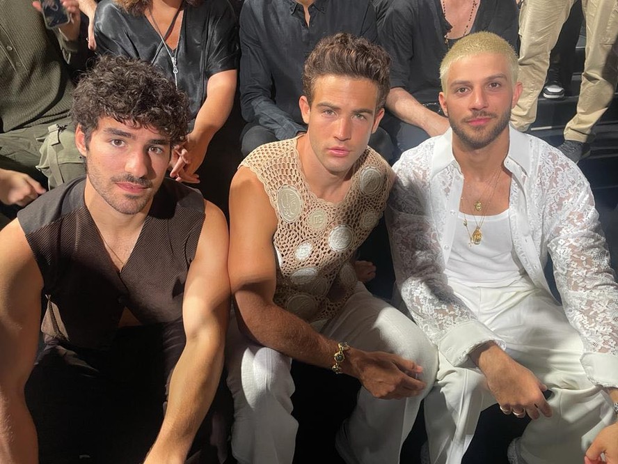 Chay Suede, astros de Almódovar, '360 Dias' e do K-pop são destaques na primeira fila da Dolce & Gabbana