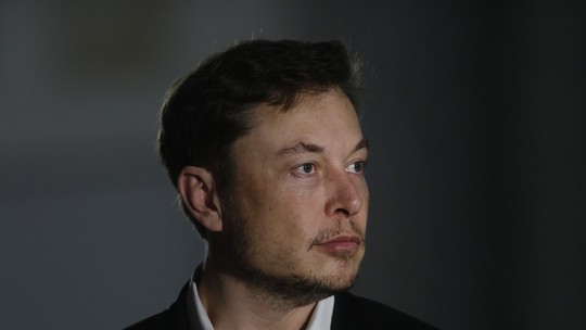 Após fazer enquete com usuários sobre sua saída do Twitter, Elon Musk alfineta: "Cuidado com o que deseja"