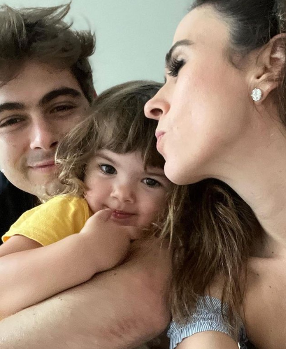Rafa Vitti, Tatá Werneck e a filha, Clara Maria — Foto: Instagram