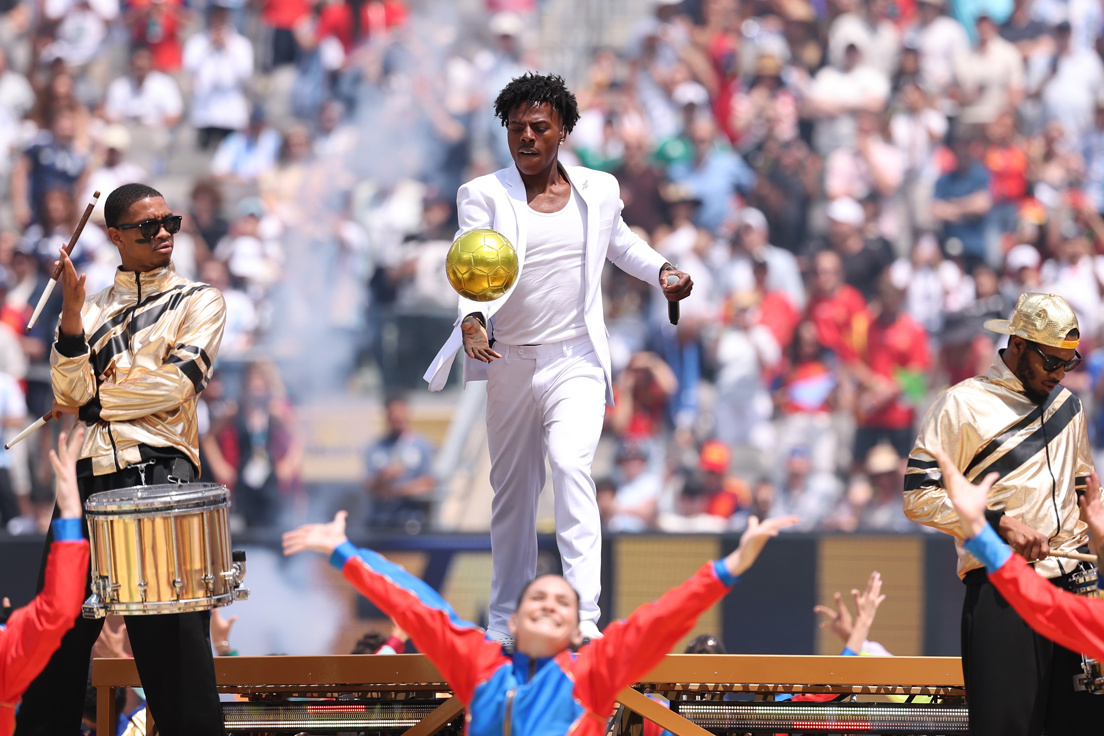 Influenciador IShowSpeed surge na cerimónia de encerramento do Mundial 2026